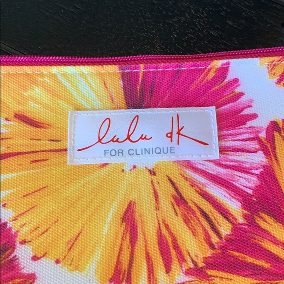 Lulu DK for Clinique Flower Travel Makeup Bag - Picture 3 of 4